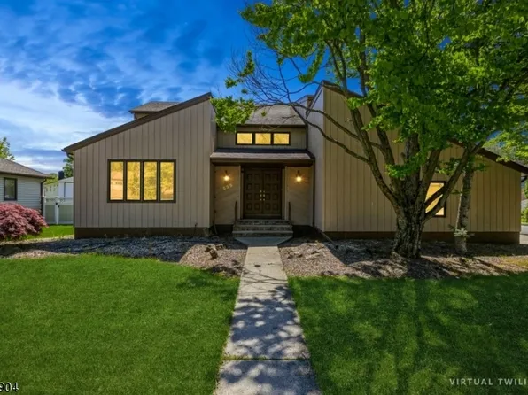 555 Ashwood Rd, Springfield Twp., NJ 07081