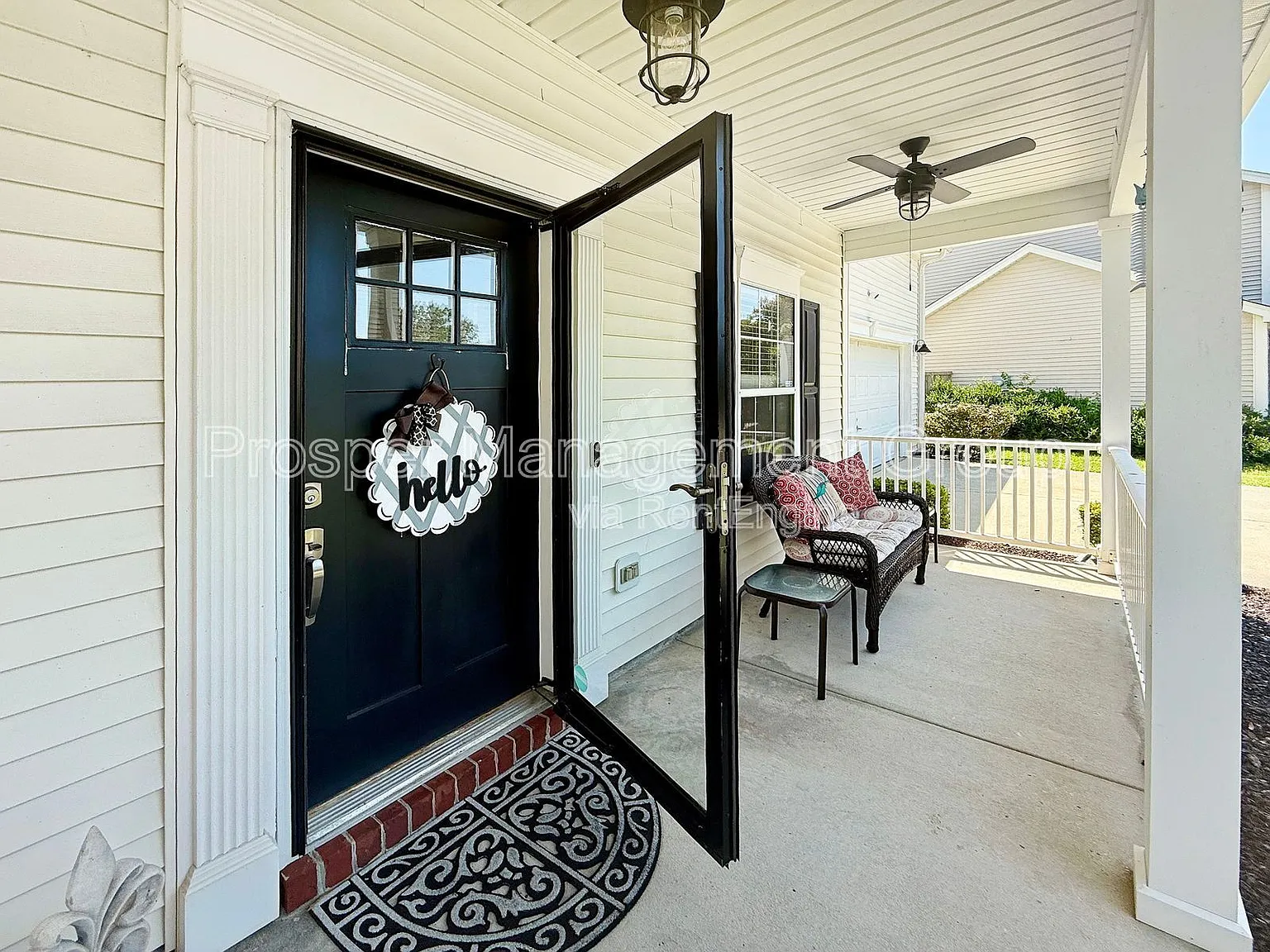 4 bed, 2.5 bath, 2088 sqft, $3,550 — Photo 3