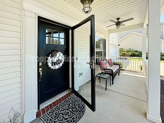 3rd image of 578 Carters Grove Rd