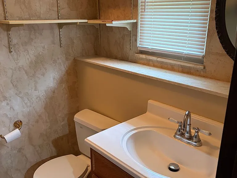 8923 N Walnut St — Photo 14