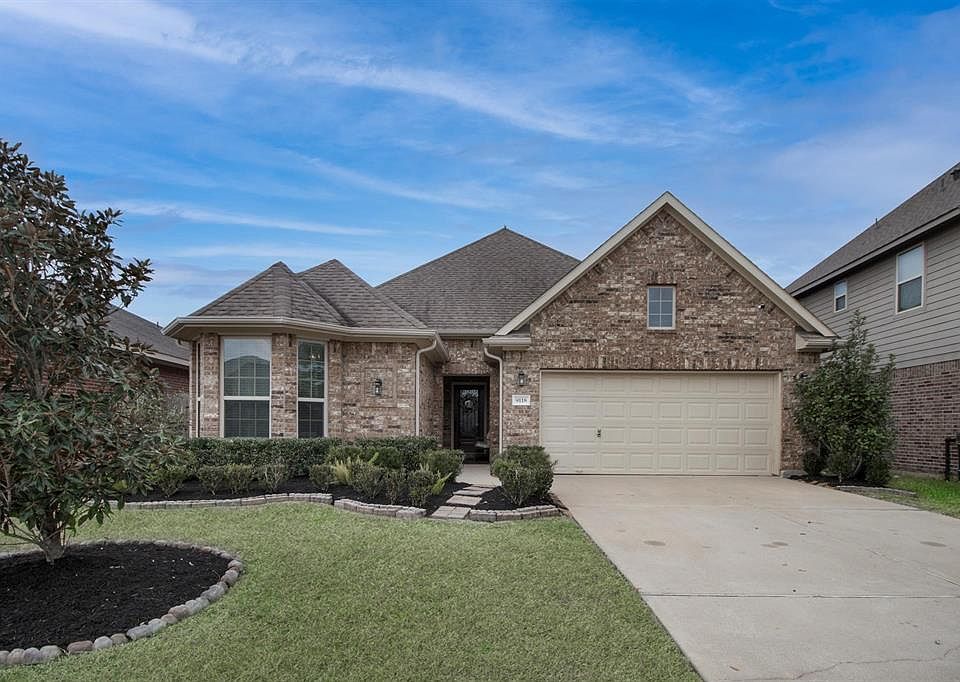 Welcome home to 9118 Darby Park Lane.
