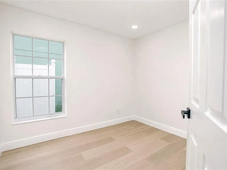2039 Shannon Lakes Blvd — Photo 17