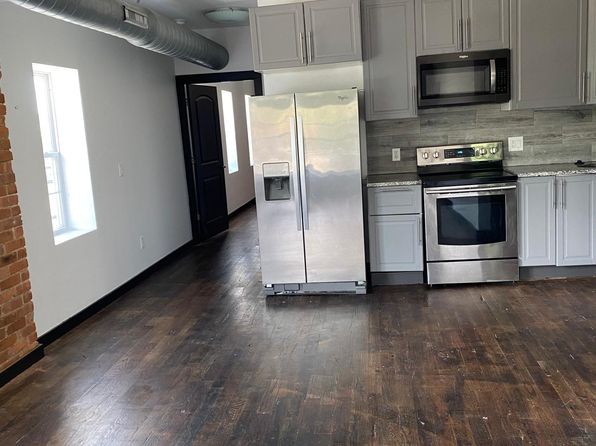 66 Douglass St APT 104