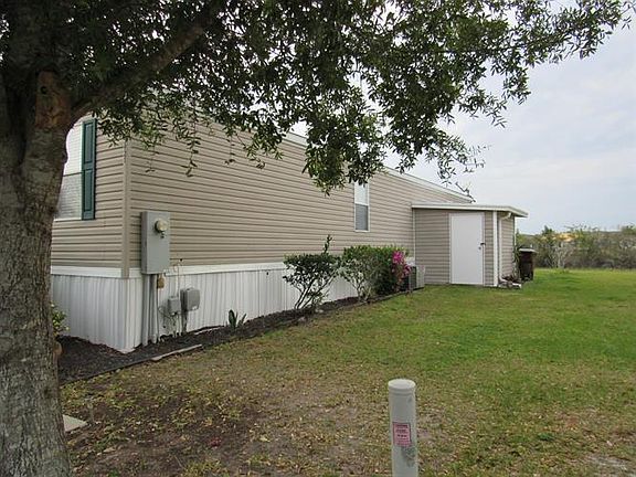 4th image of 3921 Woodbine Dr