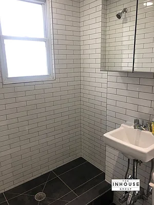 Rented by The InHouse Group | media 22