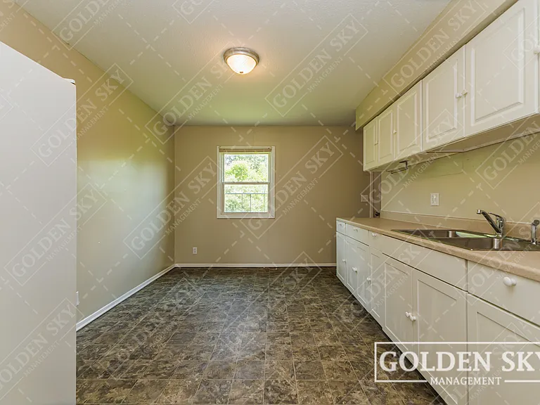 212 S Keystone Cir #212 — Photo 4