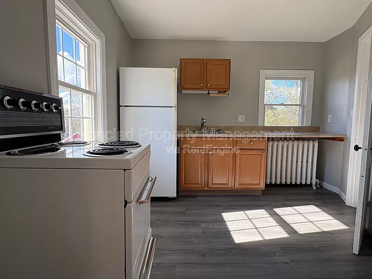 548 Main St #2 — Photo 15