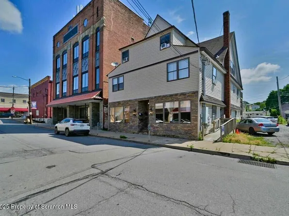 111-113 Chestnut St, Dunmore, PA 18512