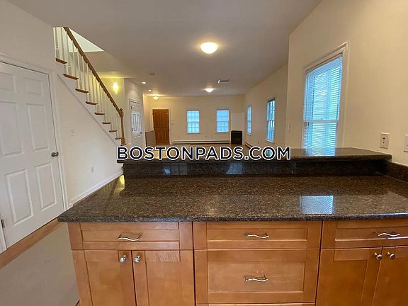 2nd image of 6 Salem St #3