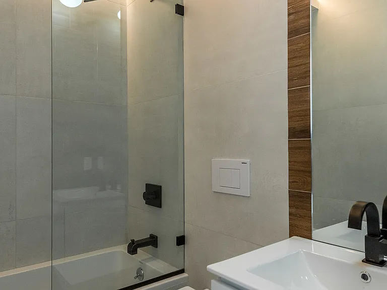 338 Lincoln Rd #3B — Photo 3