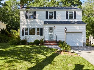20 Bennington Rd, Livingston, NJ 07039