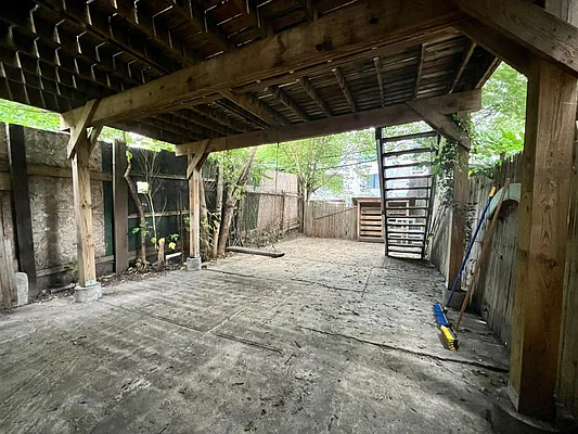 Rented by Yup Realty LLC | media 2