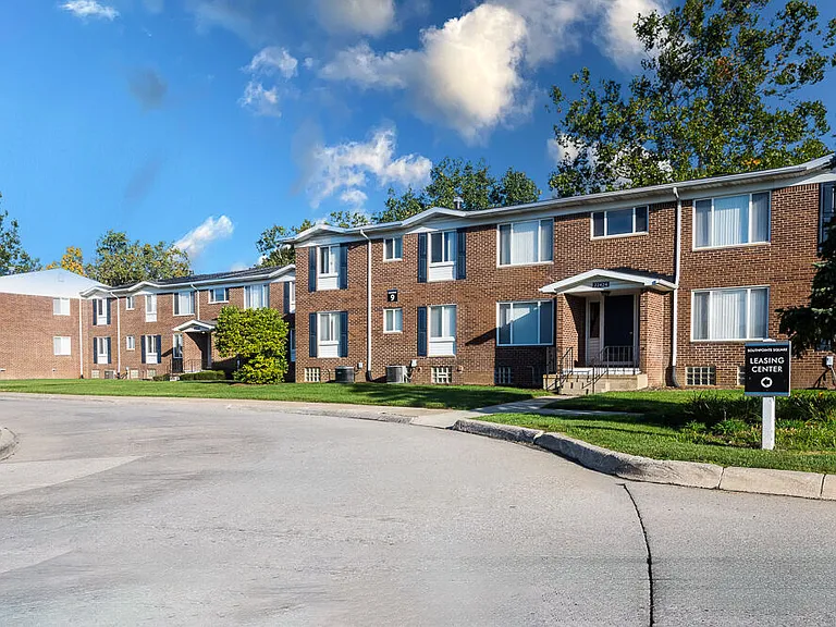 Southpointe Square — Photo 10