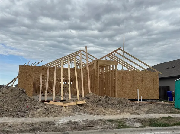 7718 Sophia Dr, Corpus Christi, TX 78414