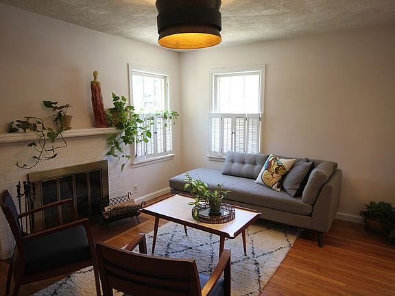 4th image of 6155 Indianola Ave