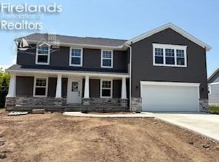 3046 N Searay Dr, Pt Clinton, OH 43452
