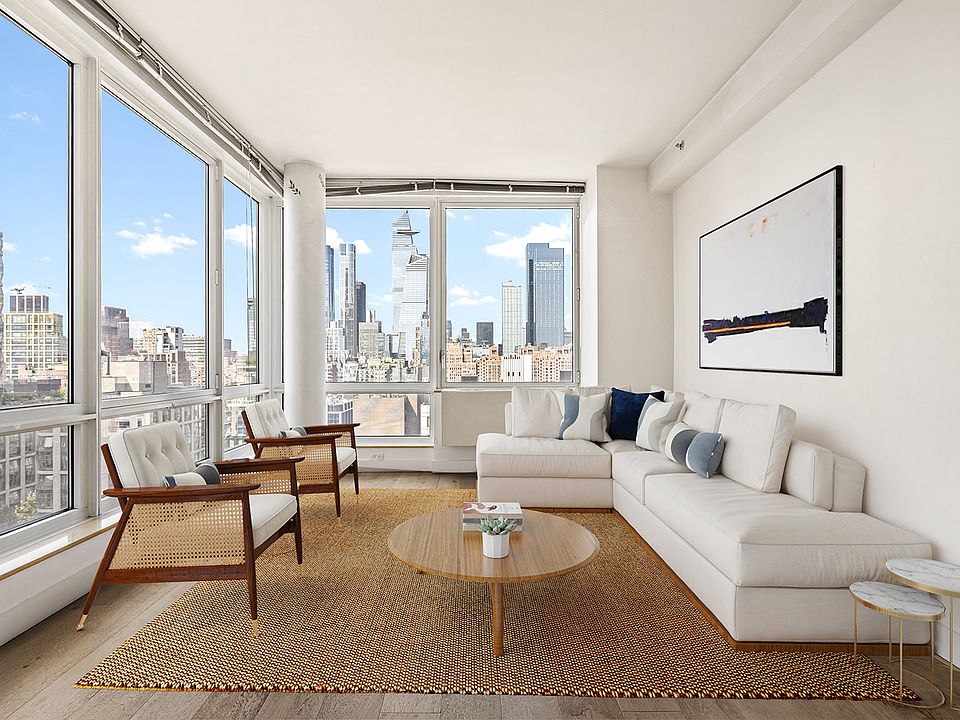 1st image of 450 W 17th St APT 1710