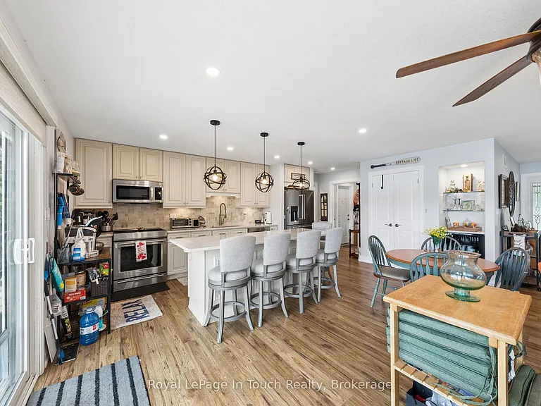 86 Andrew Dr — Photo 19