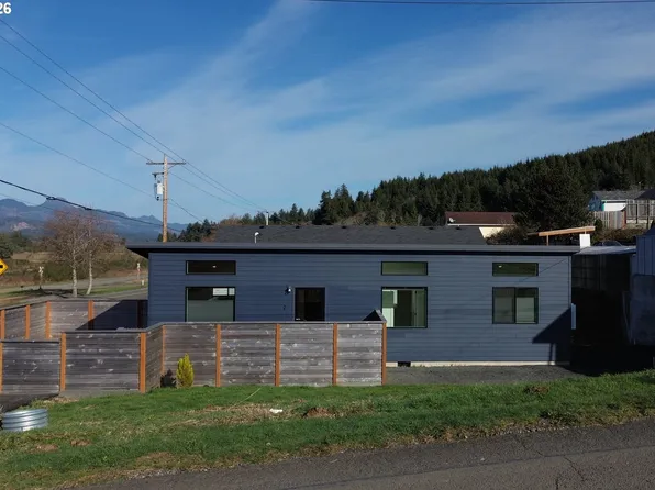 95 Nehalem Blvd, Wheeler, OR 97147