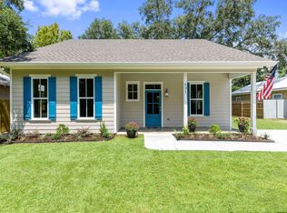 431 Demontluzin Ave, Bay St Louis, MS 39520