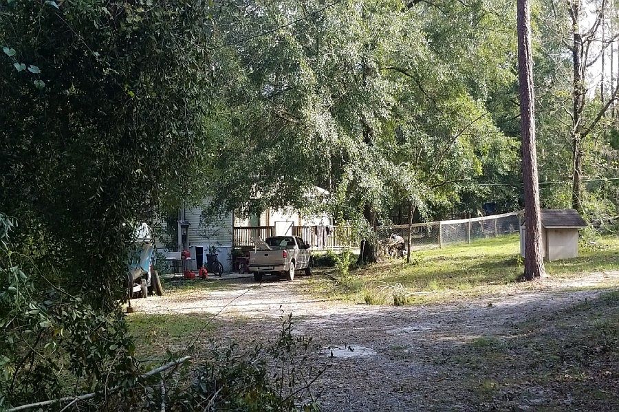 2nd image of 4001 River Rd