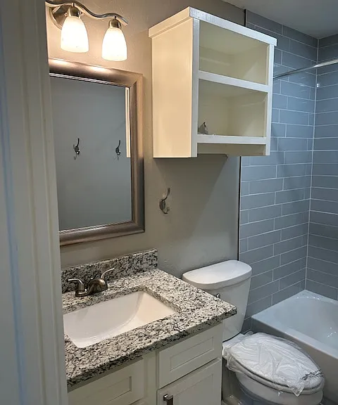 704 W 8th Ave #M — Photo 8