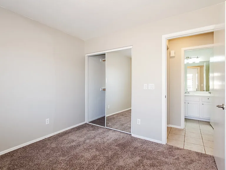 4503 N 88th Ave — Photo 13