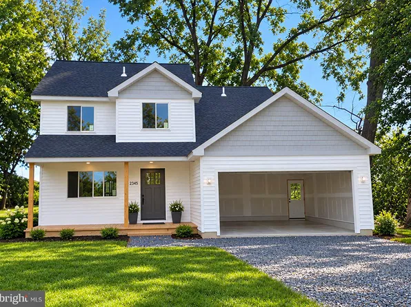 2317 Washington Ave, West Lawn, PA 19609