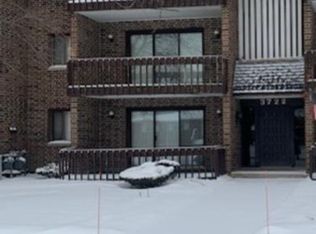 3722 215th St APT 306, Matteson, IL 60443