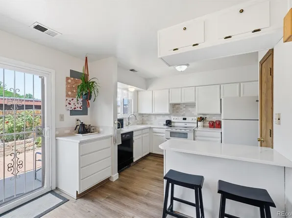 5583 S Lowell Boulevard, Littleton, CO 80123