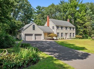 3 Musket Trl, Simsbury, CT 06070