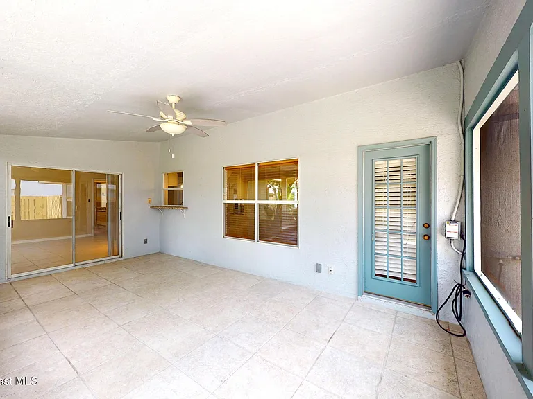 3620 Whisperwood Cir — Photo 18
