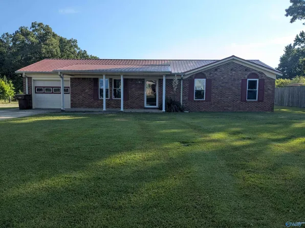18551 Prescott St, Athens, AL 35614