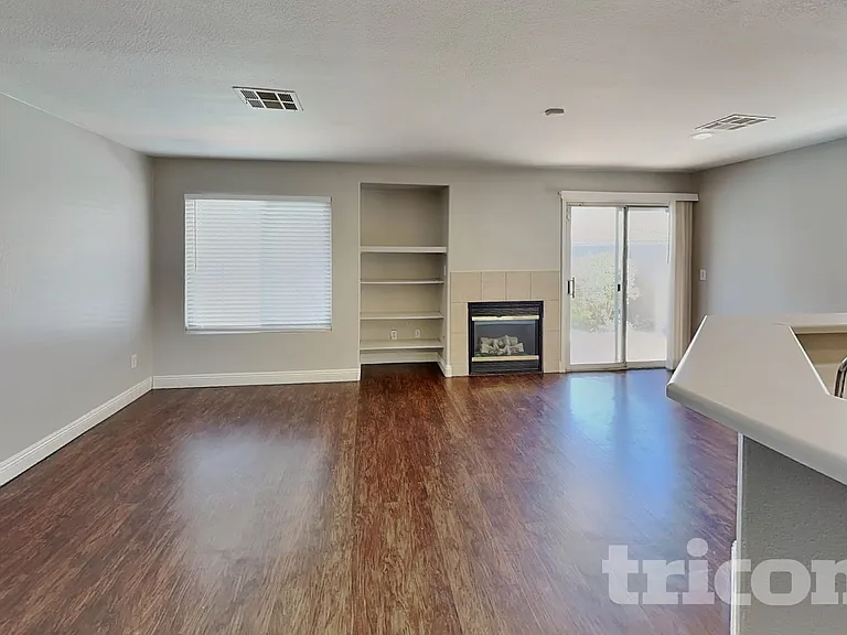 6142 Bedrock Ct — Photo 3