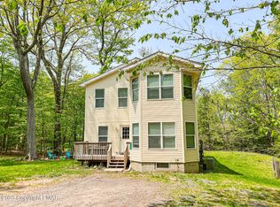 113 Red Maple Ln, Tobyhanna, PA 18466