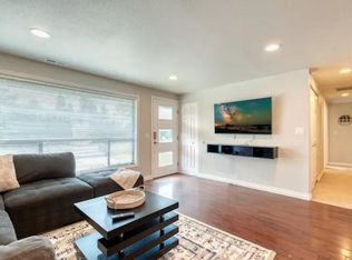 863 Pierce Ave NE, Renton, WA 98056