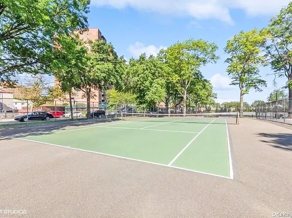 61-20 Grand Central Parkway #A901, Forest Hills, NY 11375