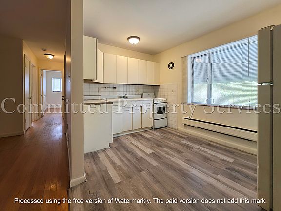 4th image of 16611 Greenfield Rd APT 10