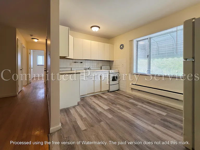 16611 Greenfield Rd #10 — Photo 4