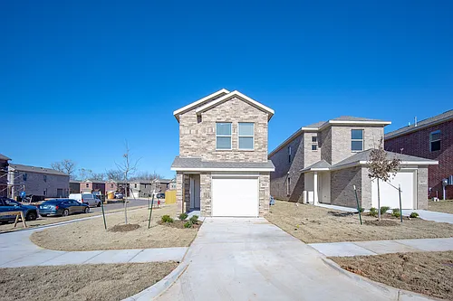 2023 Delphine Dr Photo 1