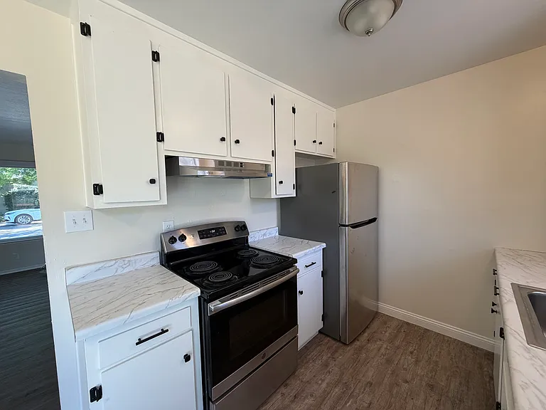 114 Erma Ave — Photo 3
