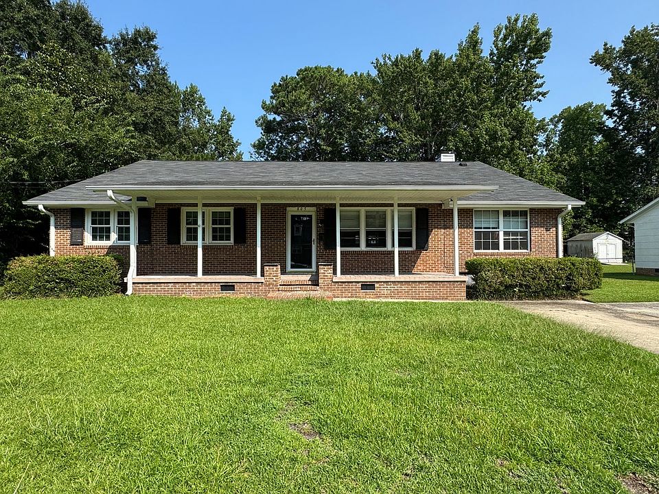 1st image of 805 Gardenview Dr