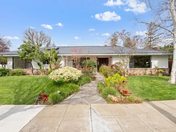 26 Manor Ct, Redwood City, CA 94062