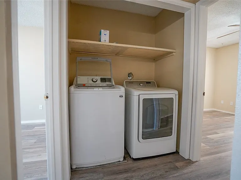 6702 Everhart Rd E #102 — Photo 16