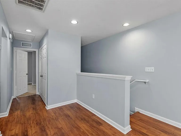 2307 Timber Oaks Ln — Photo 14