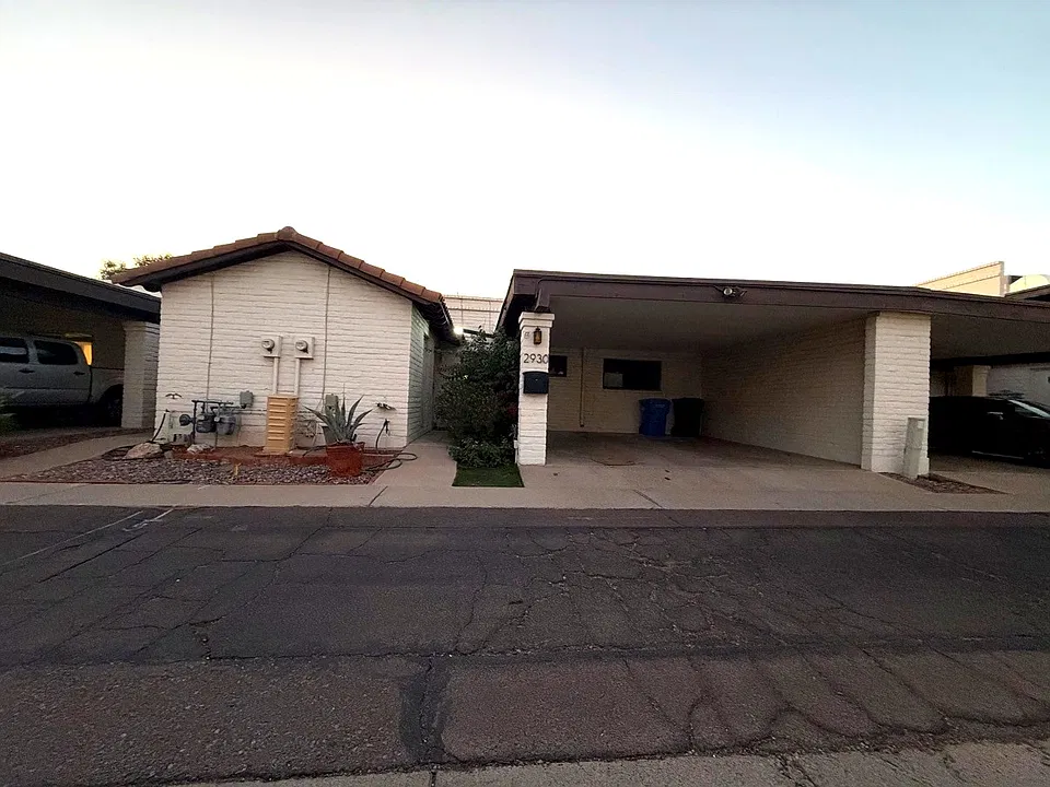 2930 N Casa Tomas Ct
