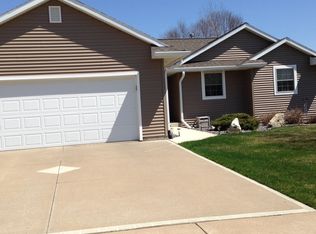 5455 Hickory Nut Ct, La Crosse, WI 54601