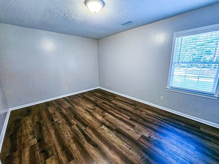 260 Briarleaf Cir — Photo 15