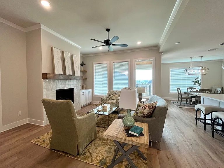 7123 Alexander Dr — Photo 11