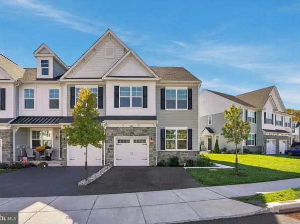 160 Charles Ln, Harleysville, PA 19438
